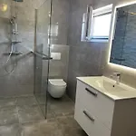 Zvijezda *