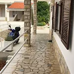 Zvijezda * Rogoznica (Sibenik-Knin)