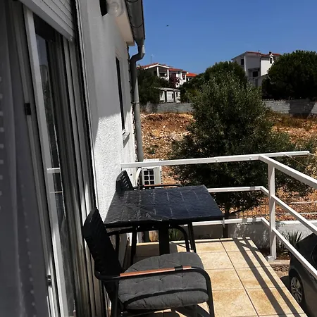 Zvijezda Apartamento Rogoznica (Sibenik-Knin)