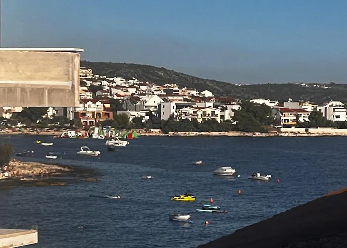 Zvijezda * Rogoznica (Sibenik-Knin)