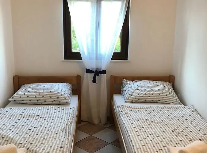 Zvijezda * Rogoznica (Sibenik-Knin)