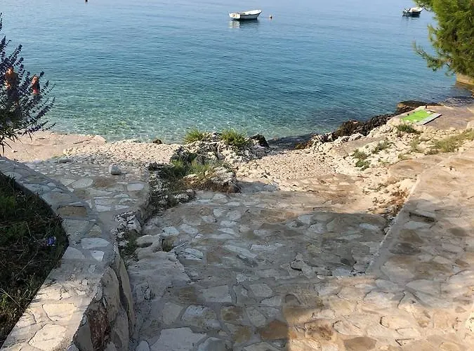 Zvijezda * Rogoznica (Sibenik-Knin)